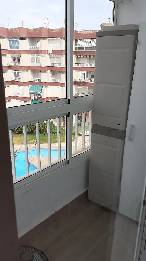 Amplio Piso Al Lado De La Playa En Nerja Διαμέρισμα